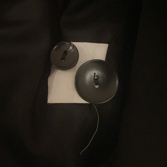 Holt Renfrew Collection buttoned down blazer with belt loops Size 8 - Picture 11 of 13